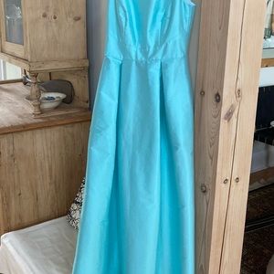 Vera Wang formal dress size 2